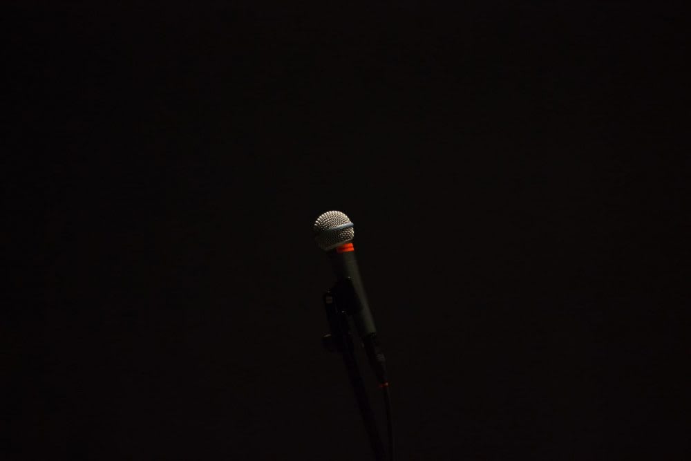 今更だけどSpeech Recognition API(音声認識)とSpeech Synthesis API(読み上げ機能)をいじってみる 今更だけどSpeech Recognition API(音声認識)とSpeech Synthesis API(読み上げ機能)をいじってみる